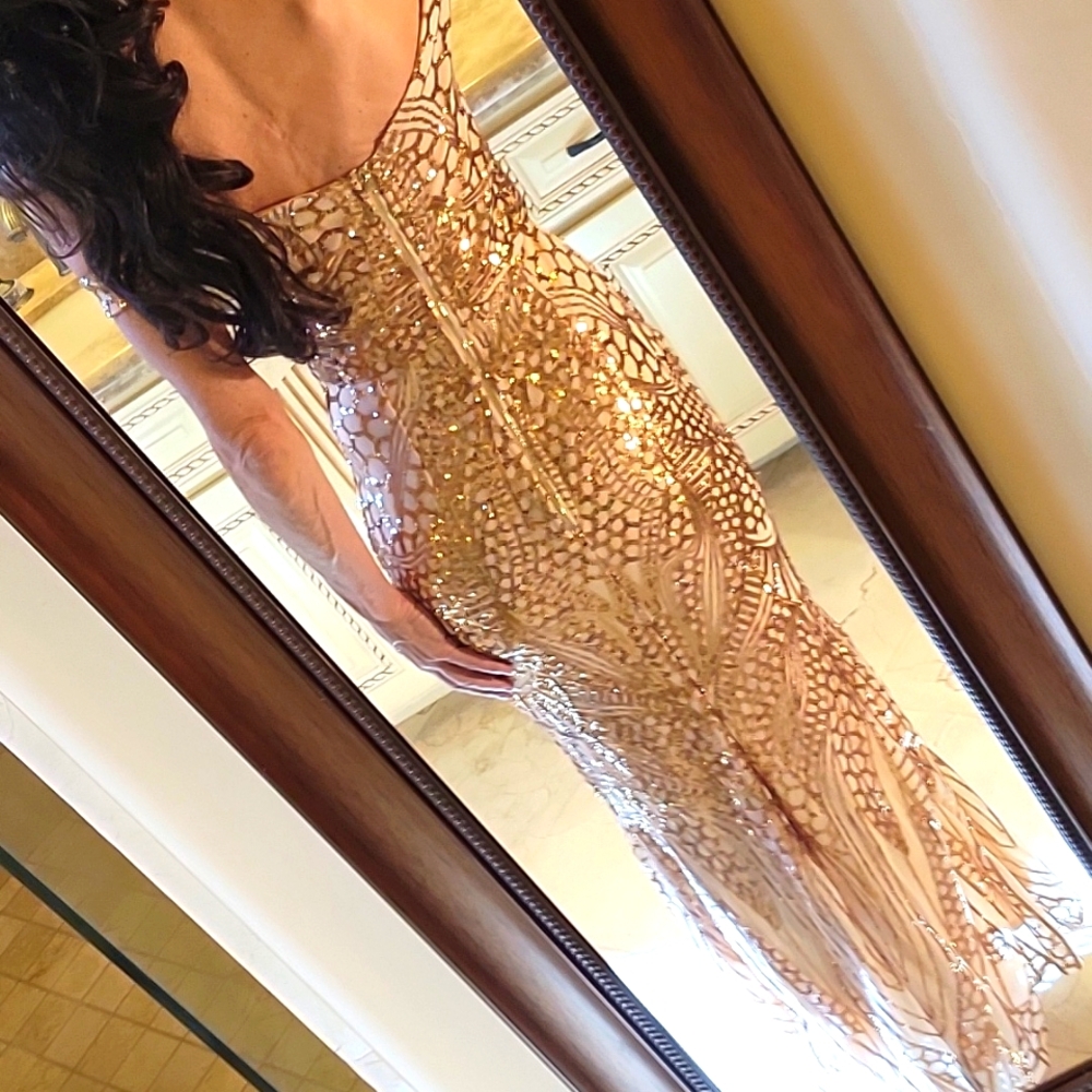 Gorgeous Gold Sequined Off-shoulder Fishtail Ball Gown, XS - Picture 15 of 16